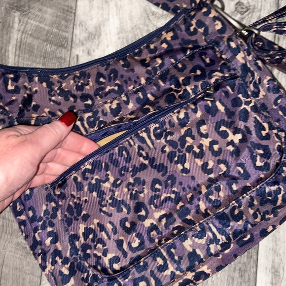 TRAVELON PURPLE LEOPARD PRINT Crossbody Purse Great Size!! - Picture 3 of 7
